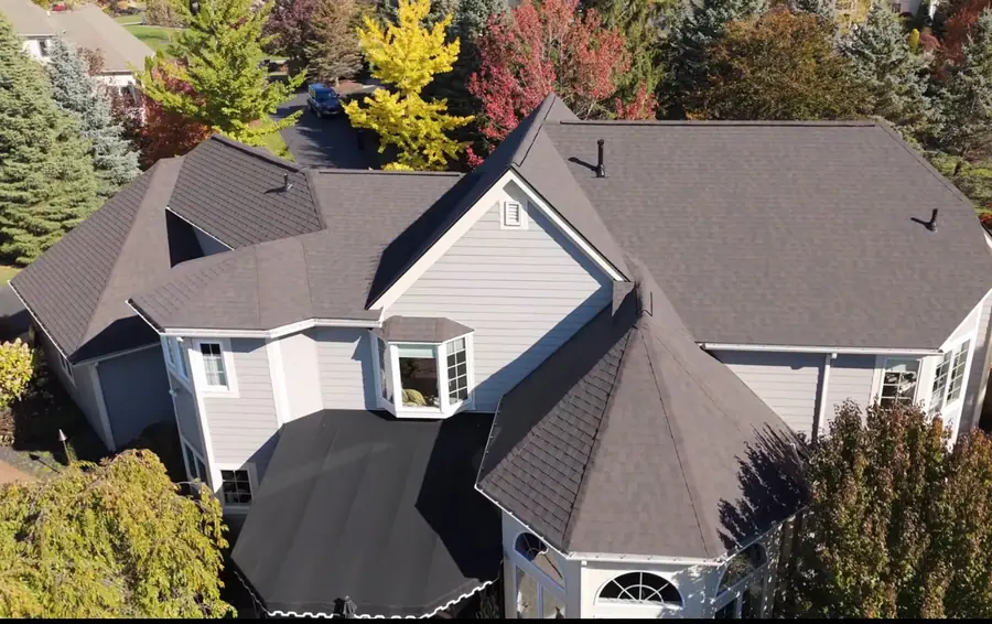 Residential asphalt shingle roof on a Rochester home
